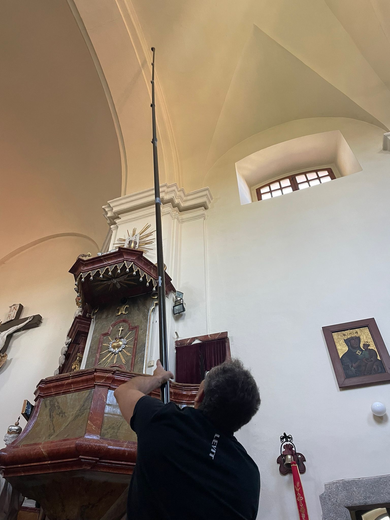 #Vysávání# kostelů - Martin Daniel - www.cisteni-trebic.cz